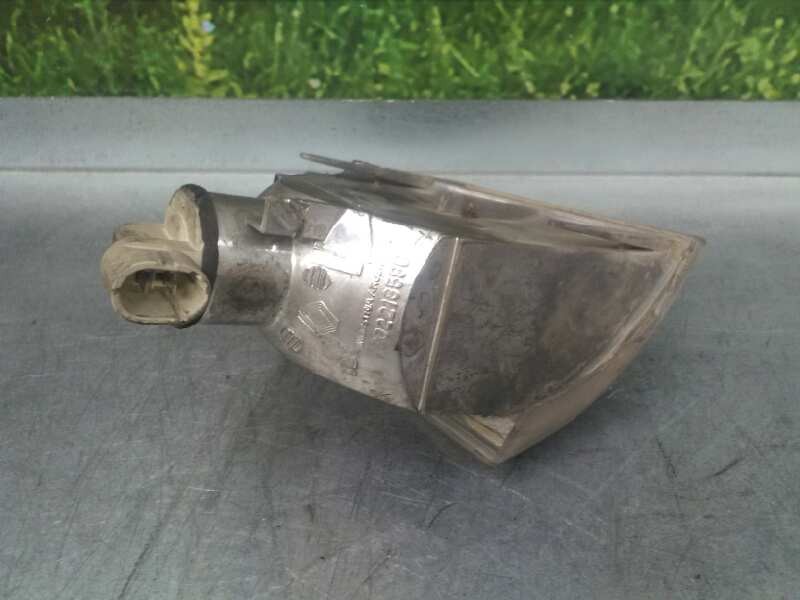 Recambio de piloto delantero izquierdo para renault 19 (b/c/l53) gtd referencia OEM IAM 7702218590  