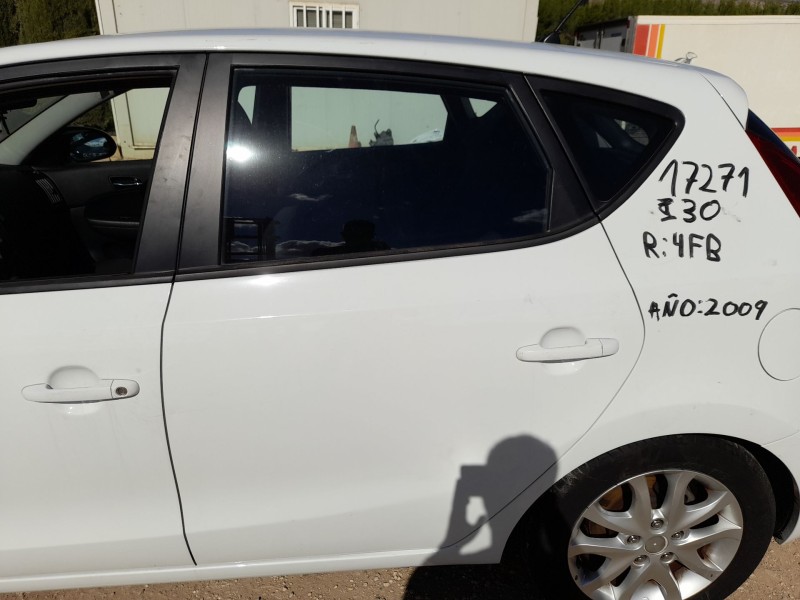 Recambio de puerta trasera izquierda para hyundai i30 (fd) 1.6 crdi referencia OEM IAM 770032L010  