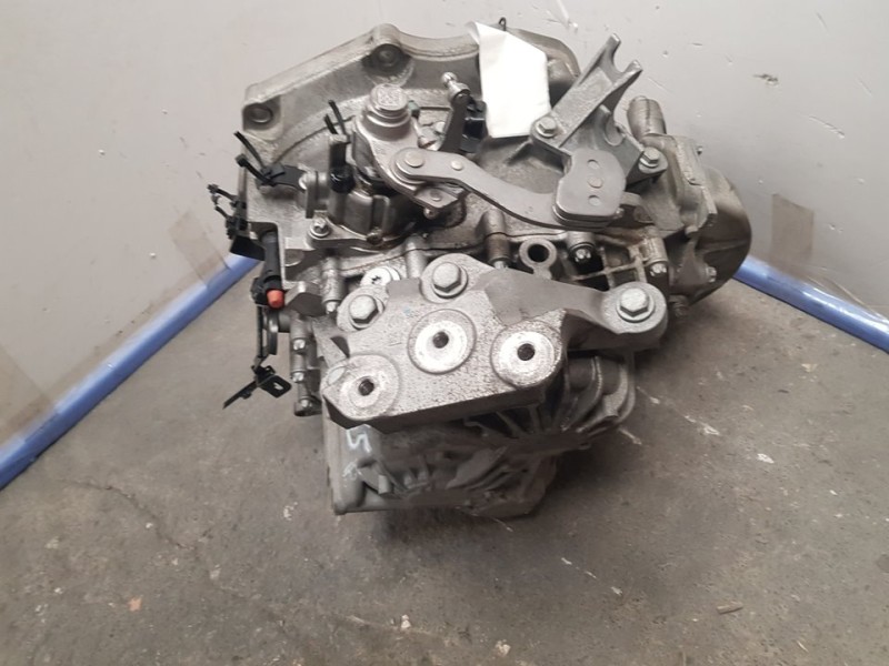 Recambio de caja cambios para opel astra k lim. 5türig business referencia OEM IAM M320LW0 55597525 6VELOCIDADES