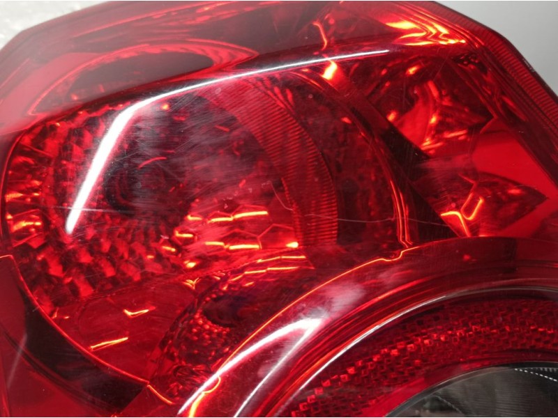 Recambio de piloto trasero izquierdo para chevrolet aveo ls referencia OEM IAM 95952066  ROZADO