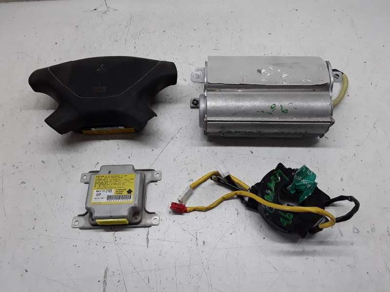 Recambio de kit airbag para mitsubishi galant berlina (ea0) 2.0 cat referencia OEM IAM MR213293  