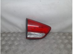 Recambio de piloto trasero izquierdo interior para kia carens iv 1.7 crdi referencia OEM IAM 92403A4  