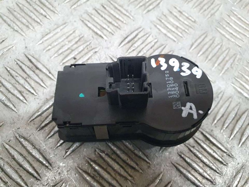 Recambio de mando luces para chevrolet cruze lt referencia OEM IAM 13301752  