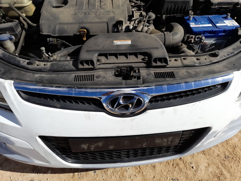 Recambio de rejilla delantera para hyundai i30 (fd) 1.6 crdi referencia OEM IAM 863512L000  
