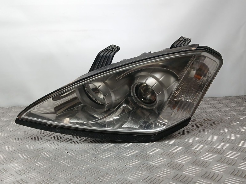 Recambio de faro izquierdo para ssangyong kyron 2.7 xdi 4x4 referencia OEM IAM 8310109101  