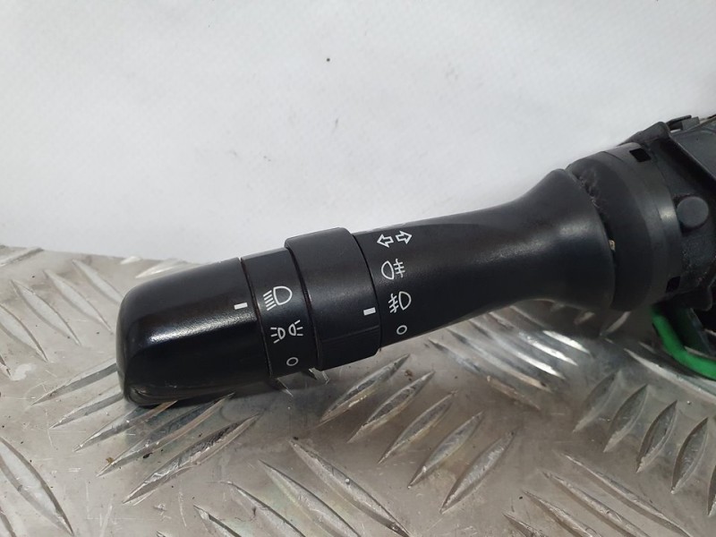 Recambio de mando luces para toyota yaris hybrid feel referencia OEM IAM 0D30017F938  