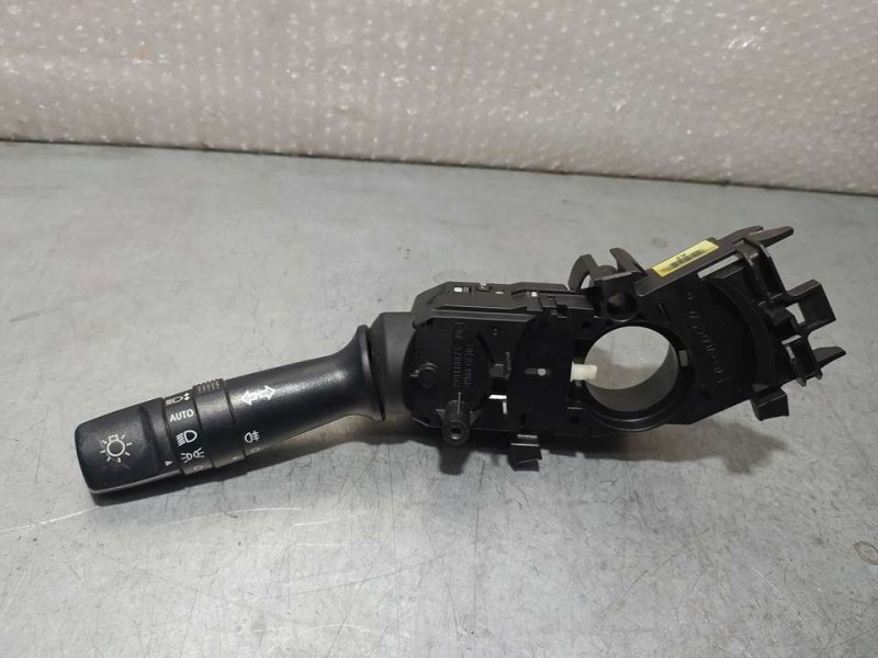 Recambio de mando luces para kia rio concept referencia OEM IAM 299138875  