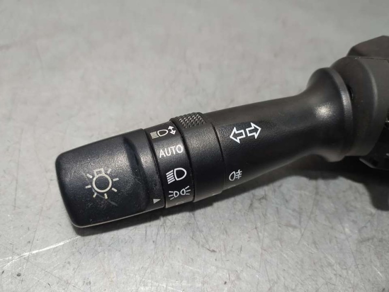 Recambio de mando luces para kia rio concept referencia OEM IAM 299138875  