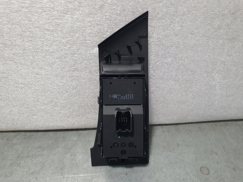 Recambio de mando elevalunas delantero izquierdo para opel astra j lim. excellence referencia OEM IAM 13305011  