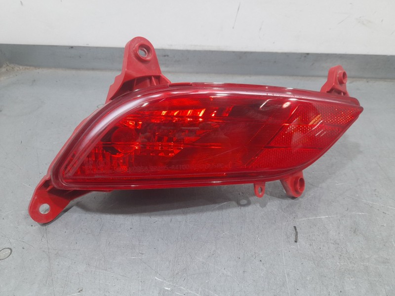 Recambio de piloto trasero izquierdo paragolpes para kia carens iv 1.7 crdi referencia OEM IAM 92405A4100  