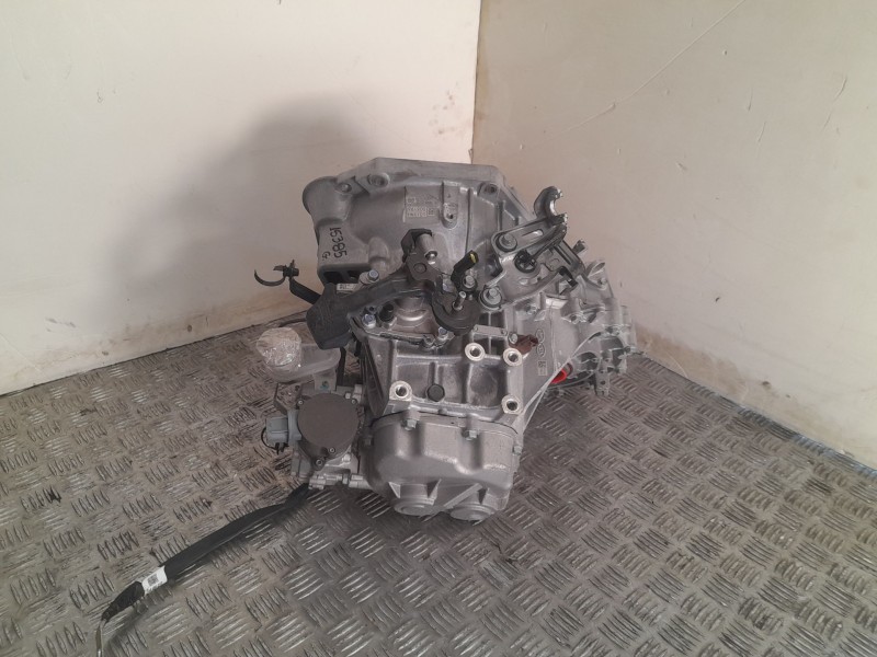 Recambio de caja cambios para kia rio (yb) hibrid referencia OEM IAM U31VNH 6VELOCIDADES 006196