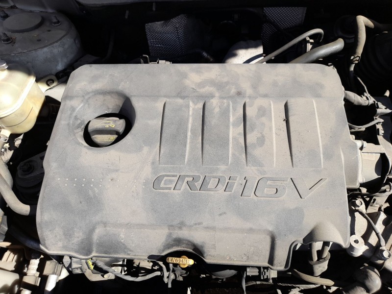 Recambio de tapa motor para hyundai i30 (fd) 1.6 crdi referencia OEM IAM 292402A700  