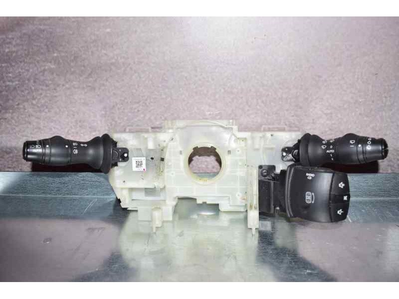 Recambio de mando luces y limpia para renault scenic iii dynamique referencia OEM IAM 255670019R  