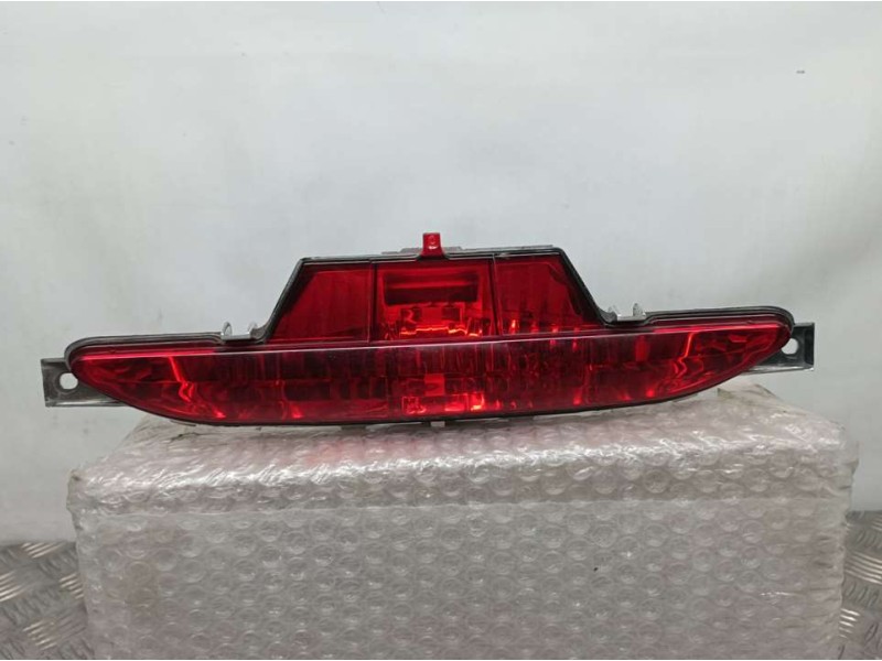 Recambio de piloto trasero central para citroën c4 1.2 12v e-thp pure tech referencia OEM IAM 9674308980  