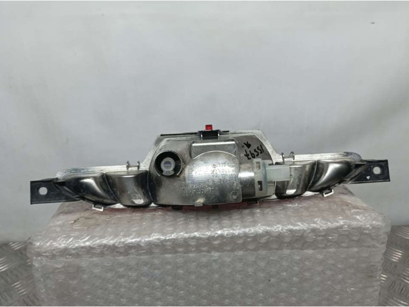 Recambio de piloto trasero central para citroën c4 1.2 12v e-thp pure tech referencia OEM IAM 9674308980  