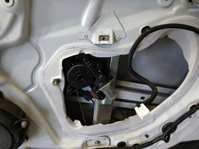 Recambio de elevalunas delantero derecho para nissan towstar acenta referencia OEM IAM 8070000Q1H  ELECTRICO