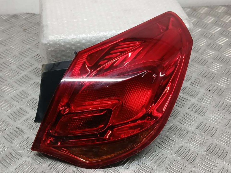 Recambio de piloto trasero derecho para opel astra j lim. excellence referencia OEM IAM 13306454  EXTERIOR