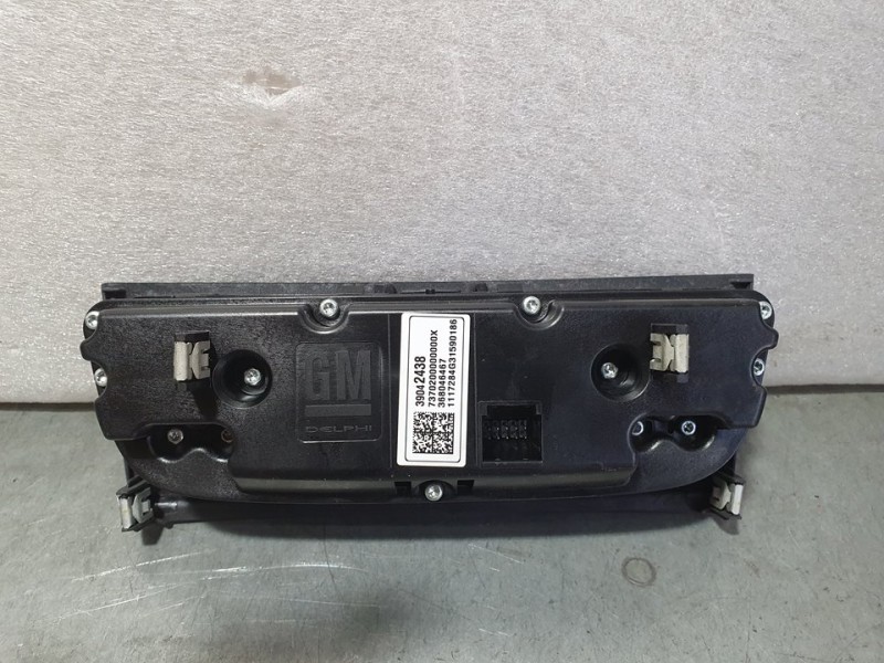 Recambio de mando calefaccion / aire acondicionado para opel astra k lim. 5türig business referencia OEM IAM 39042438 368046467 