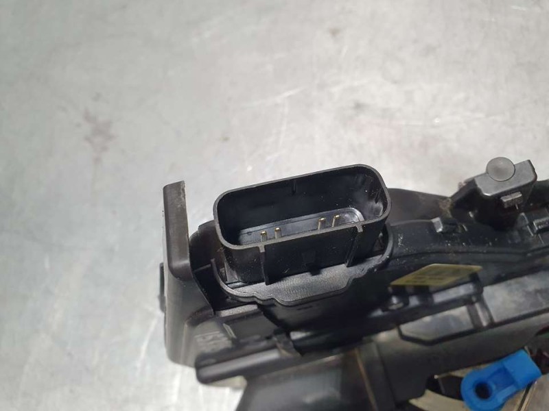 Recambio de cerradura puerta delantera derecha para kia rio (yb) hibrid referencia OEM IAM 81320H8050  4 PINES