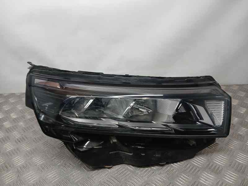 Recambio de faro derecho para nissan towstar acenta referencia OEM IAM 260107139R  TOCADO