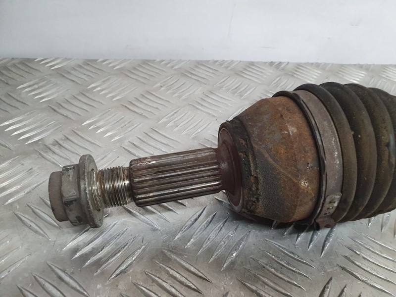 Recambio de transmision delantera derecha para ford fiesta (cb1) trend referencia OEM IAM 8V513B436AE  