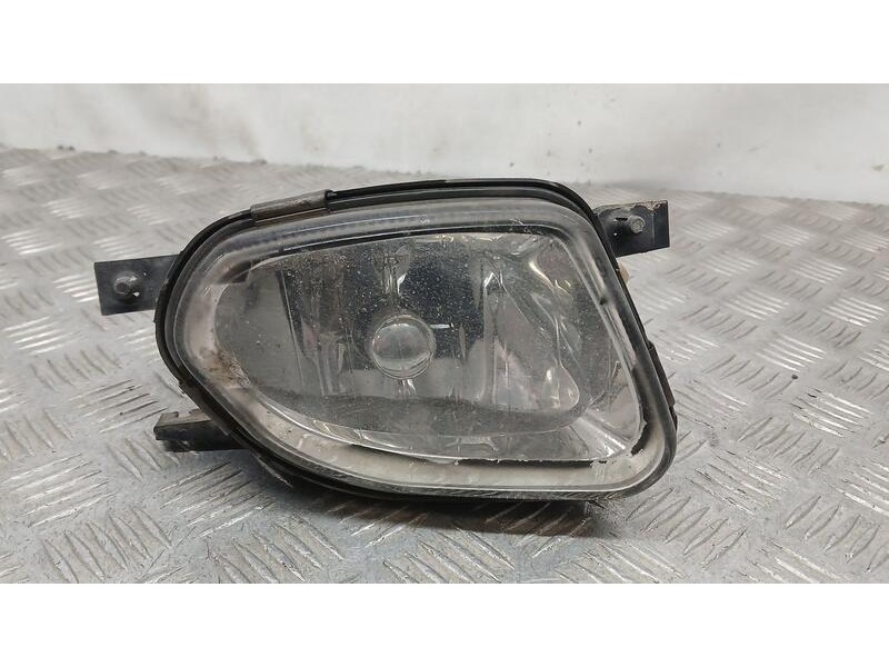 Recambio de faro antiniebla derecho para mercedes-benz clase e (w211) e 320 cdi (211.026) referencia OEM IAM 2118200656 HELLA 1N