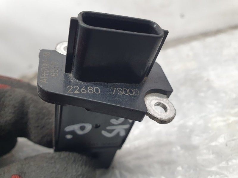 Recambio de caudalimetro para nissan qashqai (j10) acenta referencia OEM IAM 226807S000 AFH70M38 