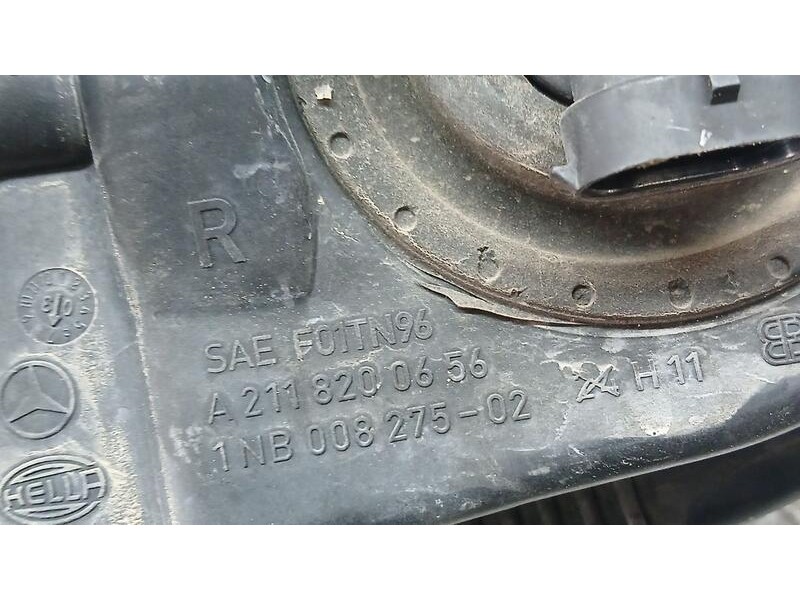 Recambio de faro antiniebla derecho para mercedes-benz clase e (w211) e 320 cdi (211.026) referencia OEM IAM 2118200656 HELLA 1N