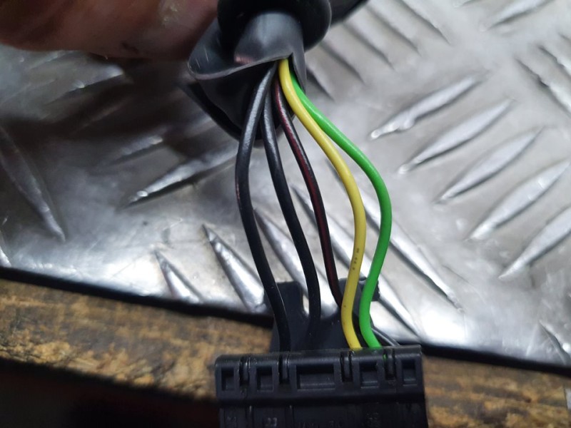 Recambio de retrovisor derecho para opel astra j lim. excellence referencia OEM IAM 583706  ELECTRICO 5 CABLES