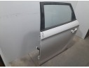 Recambio de puerta trasera izquierda para kia carens iv 1.7 crdi referencia OEM IAM 77003A4000 TOCADA 