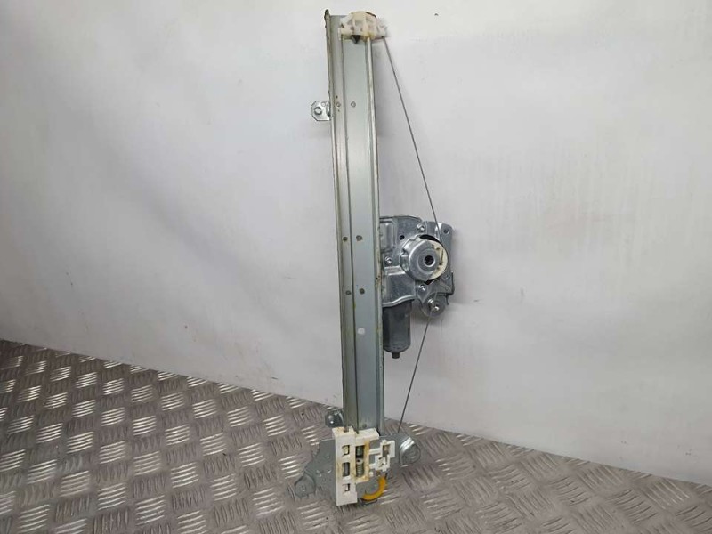 Recambio de elevalunas delantero izquierdo para nissan micra v (k14) acenta referencia OEM IAM 807305FA1A 0620403840 DENSO ELÉCT