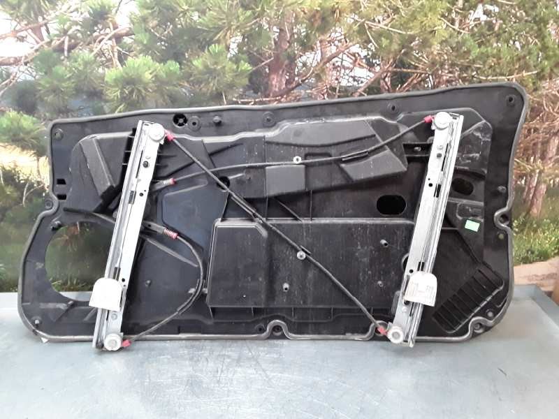 Recambio de elevalunas delantero izquierdo para ford fiesta (cb1) trend referencia OEM IAM 8A61B045H17AH  ELECTRICO 6 PINS