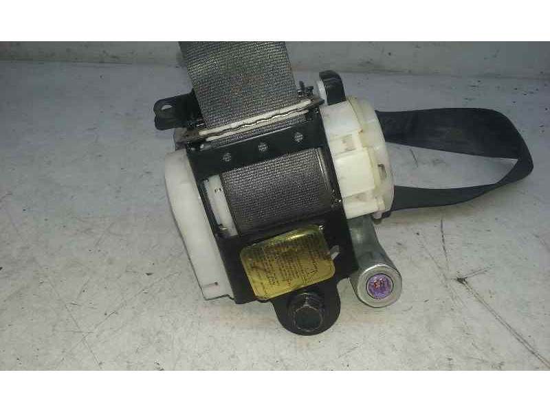 Recambio de pretensor airbag derecho para hyundai accent (mc) gl referencia OEM IAM   