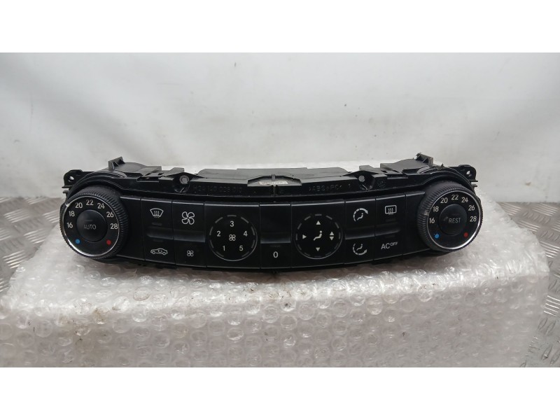 Recambio de mando calefaccion / aire acondicionado para mercedes-benz clase e (w211) e 320 cdi (211.026) referencia OEM IAM A211