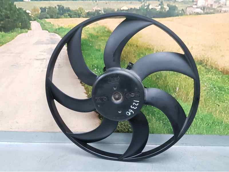 Recambio de electroventilador para toyota corolla verso (r1) 1.8 luna referencia OEM IAM 8033M00008 T301719 DONGJIN