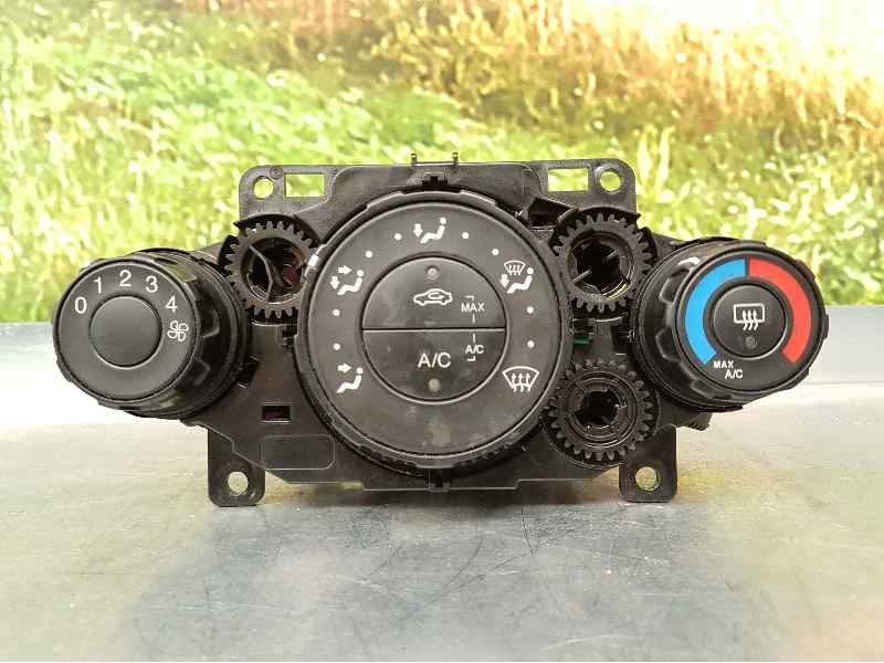Recambio de mando calefaccion / aire acondicionado para ford fiesta (cb1) trend referencia OEM IAM 8A6119980AF 1006222B 