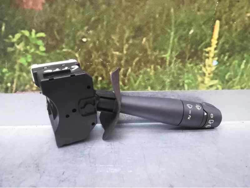 Recambio de mando limpia para renault clio ii fase ii (b/cb0) 1.5 dci diesel referencia OEM IAM   VALEO