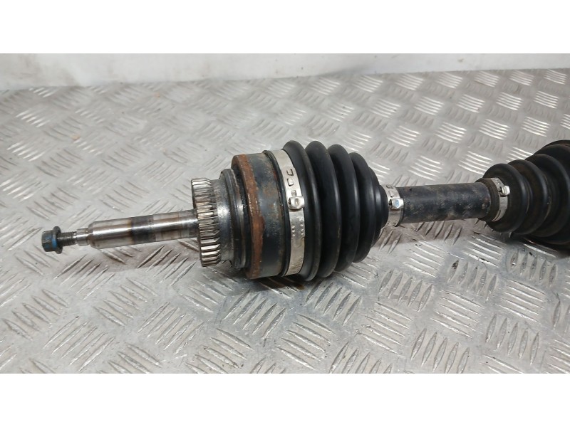 Recambio de transmision delantera izquierda para ssangyong kyron 2.7 xdi 4x4 referencia OEM IAM 4130009200  