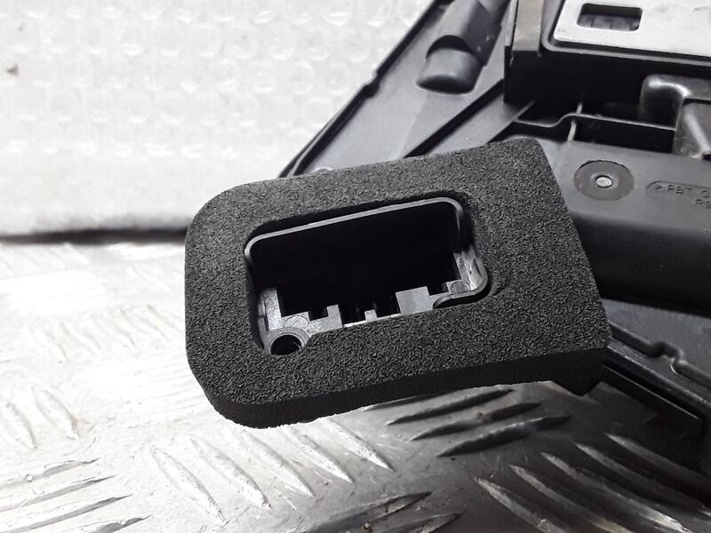 Recambio de cerradura puerta delantera derecha para seat ateca (kh7) xperience referencia OEM IAM 5TB837016E  