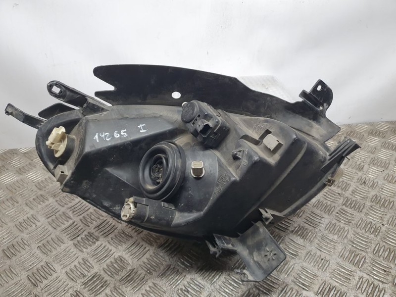 Recambio de faro izquierdo para citroën xsara picasso 2.0 hdi referencia OEM IAM SIN REF  