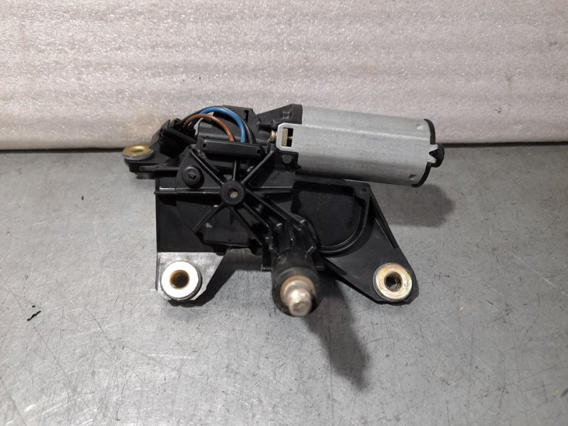 Recambio de motor limpia trasero para opel astra g berlina comfort referencia OEM IAM 90559440  