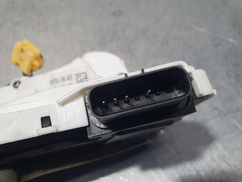 Recambio de cerradura puerta trasera derecha para mg zs 1.0 t-gdi referencia OEM IAM 10845783  4 PINES