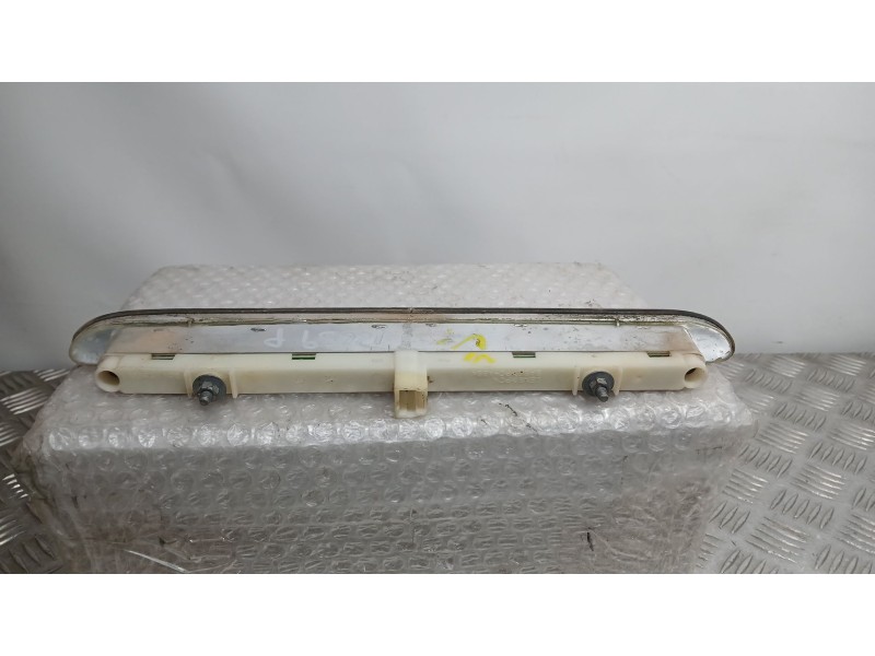 Recambio de luz central de freno para peugeot 206 cc cc referencia OEM IAM S30211260  