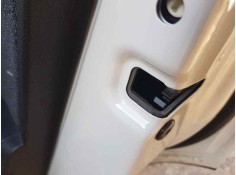 CERRADURA PUERTA TRASERA DERECHA 5TA839016Q 