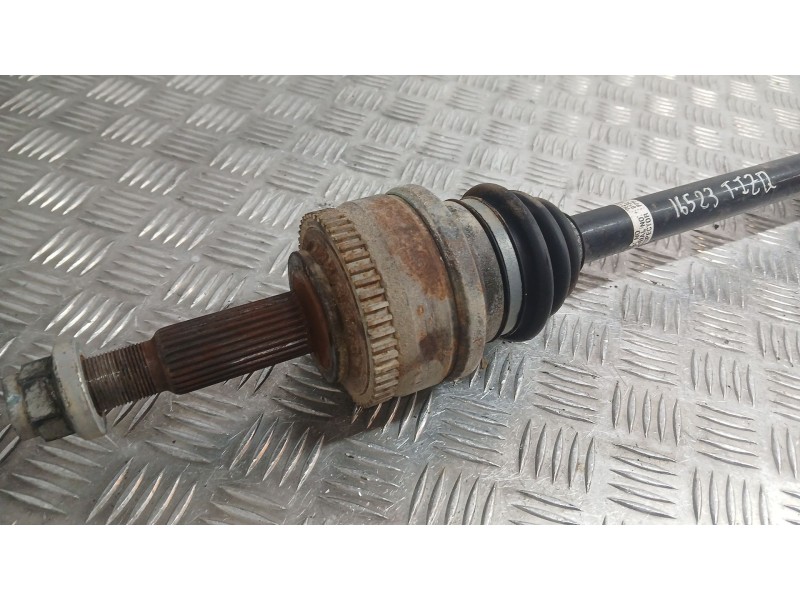 Recambio de transmision trasera izquierda para ssangyong kyron 2.7 xdi 4x4 referencia OEM IAM 4230009602  