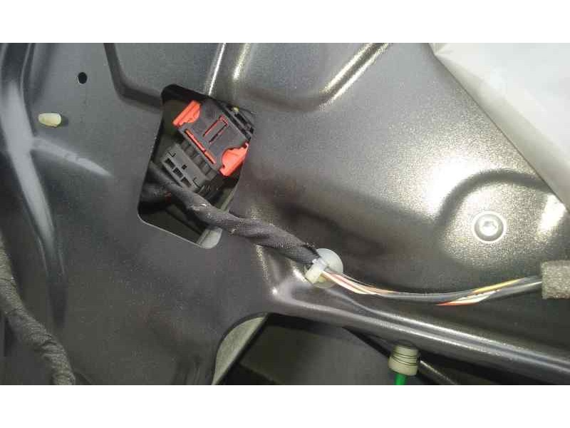 Recambio de elevalunas delantero derecho para opel corsa d limited edition referencia OEM IAM  6 PINS ELECTRICO