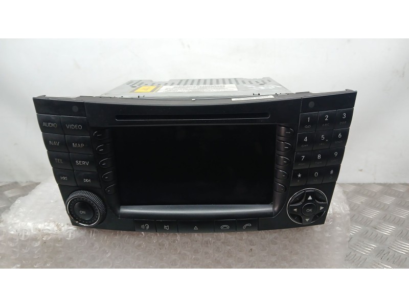 Recambio de sistema audio / radio cd para mercedes-benz clase e (w211) e 320 cdi (211.026) referencia OEM IAM A2118276242 HARMAN