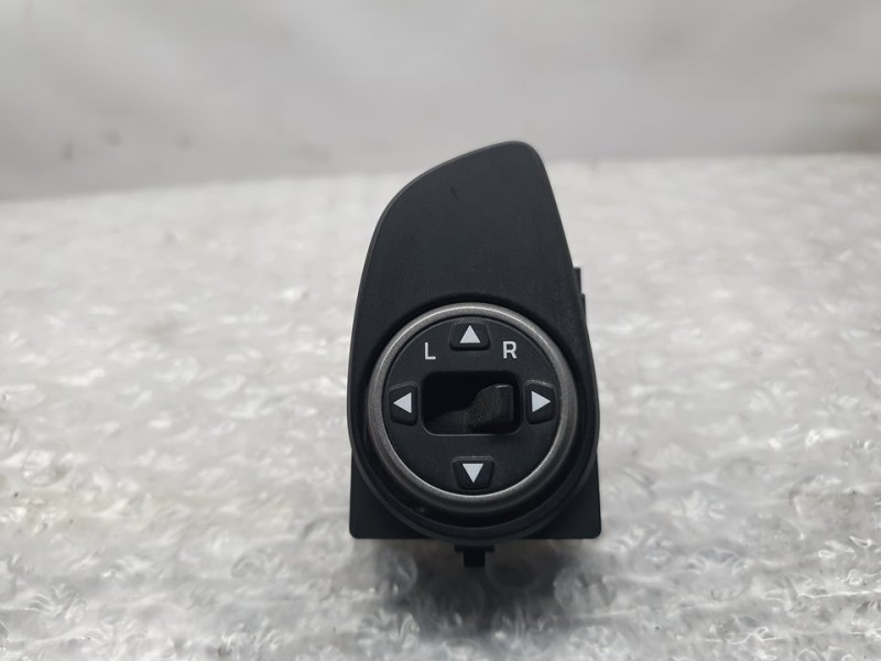 Recambio de mando retrovisor para hyundai i20 active classic blue referencia OEM IAM 299140228  