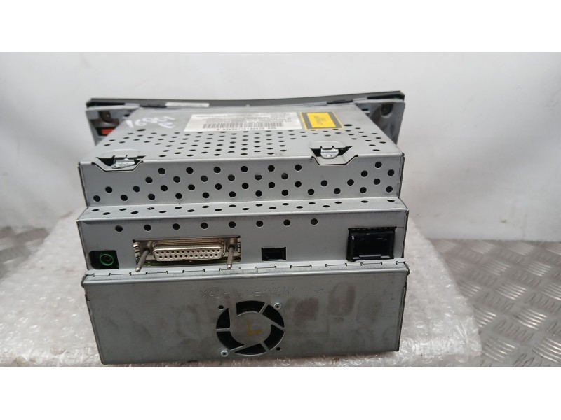 Recambio de sistema audio / radio cd para mercedes-benz clase e (w211) e 320 cdi (211.026) referencia OEM IAM A2118276242 HARMAN