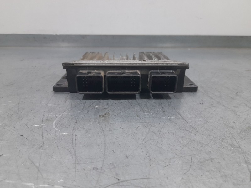 Recambio de centralita motor uce para renault kangoo / grand kangoo ii (kw0/1_) 1.5 dci 70 (kw0v, kw0a) referencia OEM IAM 82009